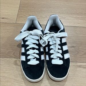 Adidas Classic Campus Black and White Suede Sneakers size 8